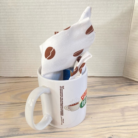 FRIENDS Series CENTRAL PERK Mug and Kitchen Towel Collectable Gift Set - Picture 11 of 12